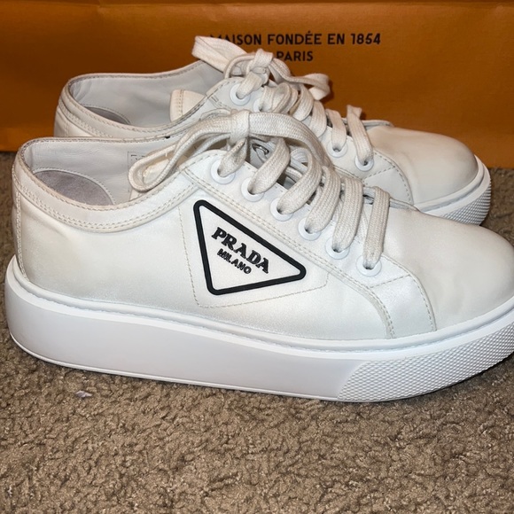 Prada Tennis Shoes size 38 - Picture 1 of 6